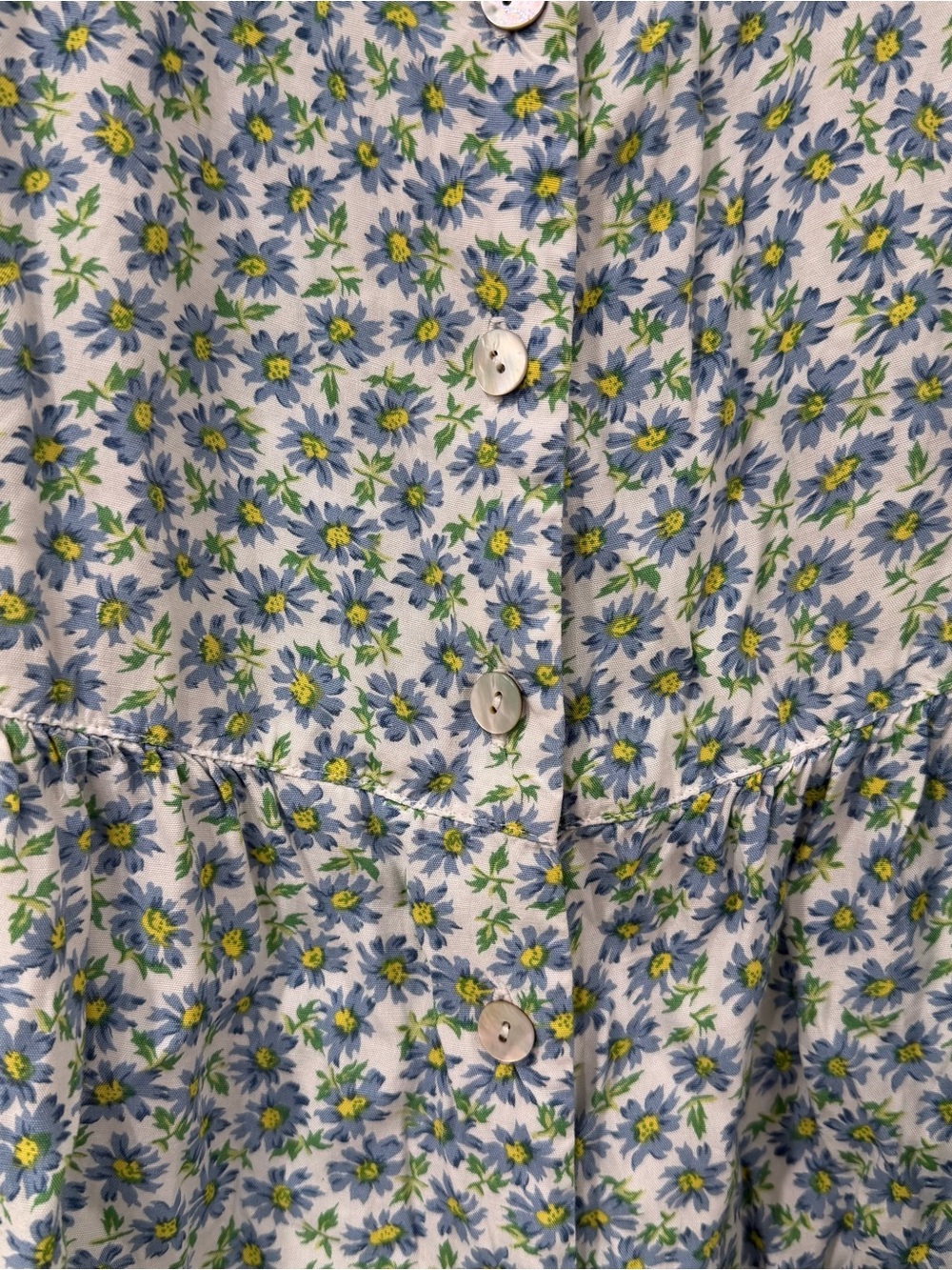 EUC Vintage Y2K 90s Women’s Light Blue Floral Button-Front Shorts Romper - Picture 5 of 8